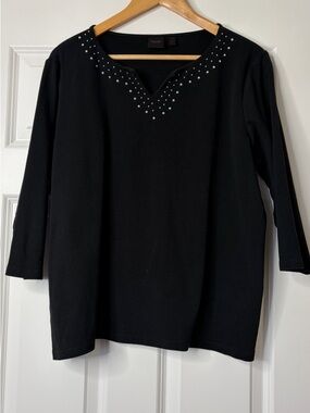 Rafaella 100% cotton Black Long-Sleeve V-Notch Top with Silver Studs Size 1X